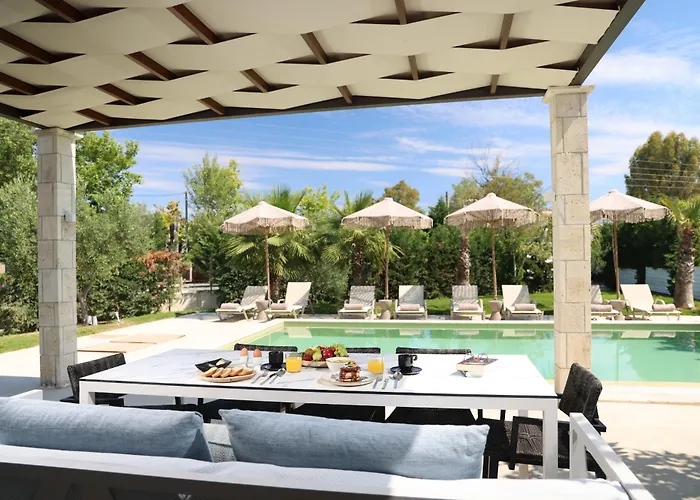 W Villas Halkidiki
