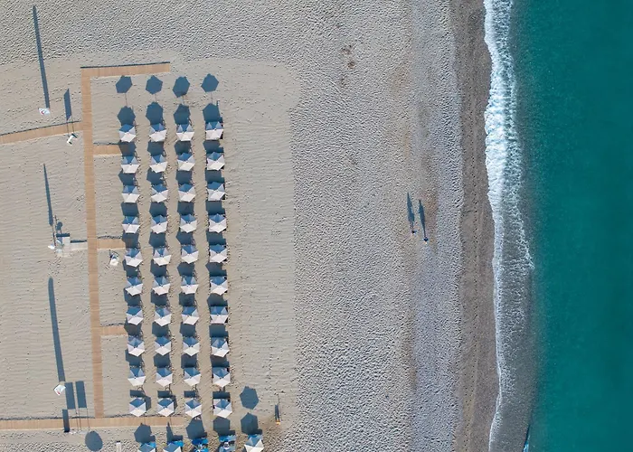 Marinos Beach Hotel