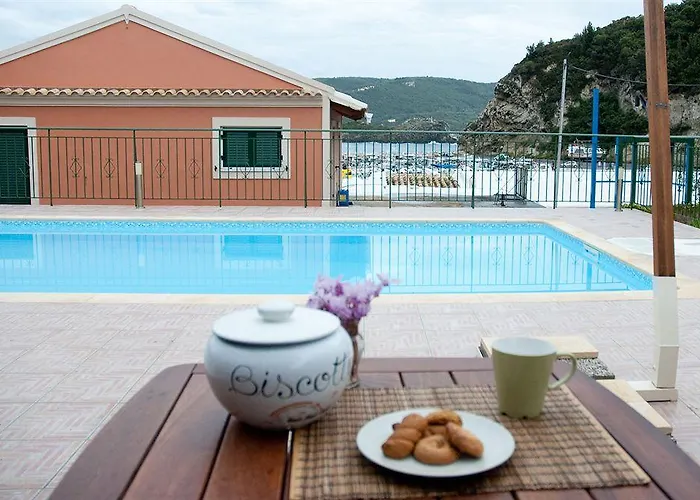 Akis Apartments