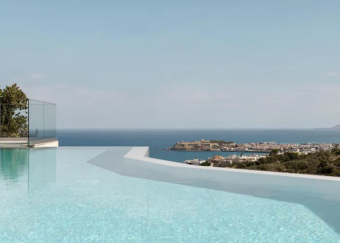 Aerial Villa - Sea & City Gaze With Daily Housekeeping By Etouri