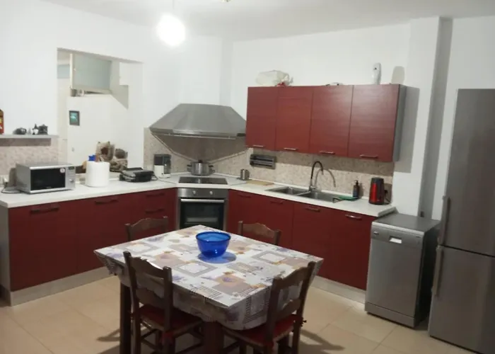 Nancy\'S Apartment
