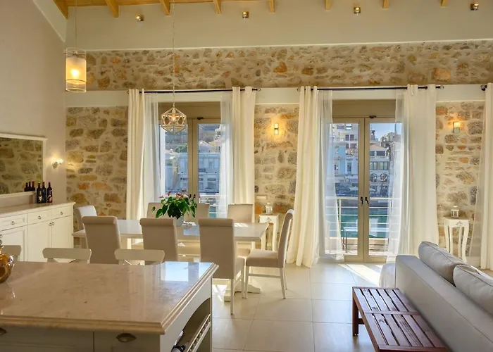 Petralis Residence