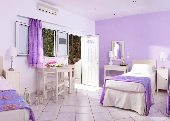 Primavera Beach Hotel Studios & Apartments