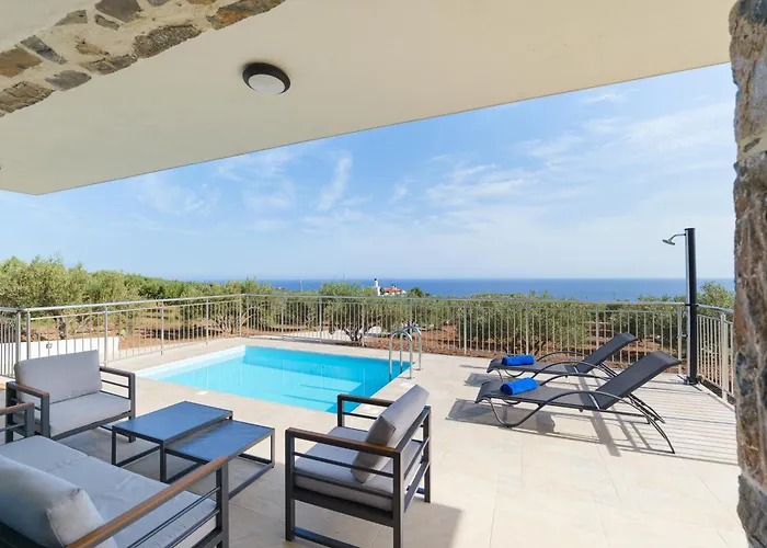 Chryselia Suites- Private Pool