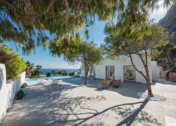 Villa Adrali