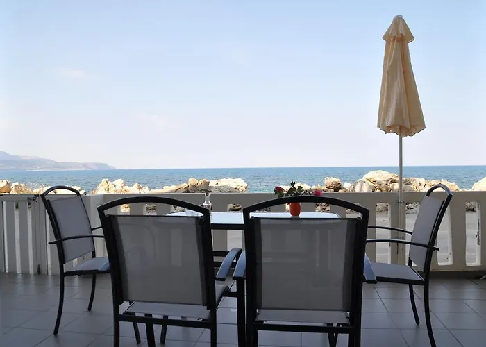 Parianna Apartments