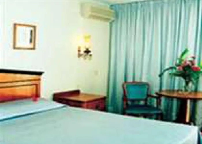 Golden View Resort Sinarades