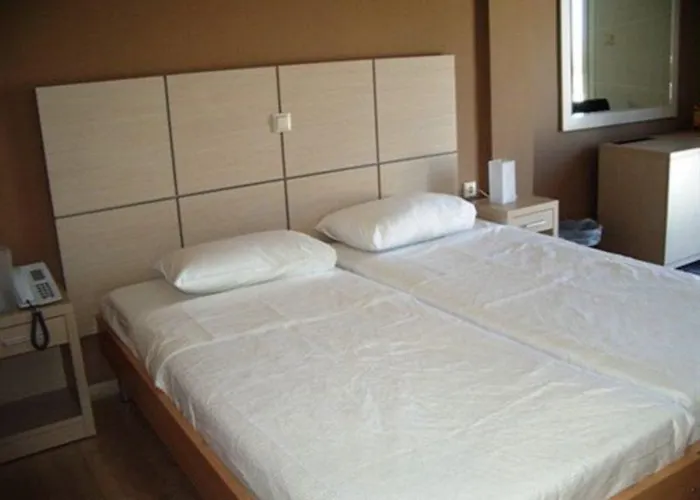 Thomas Hotel