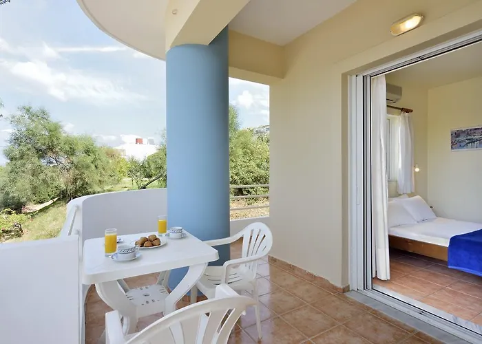 Katerina Rooms Agii Apostoloi