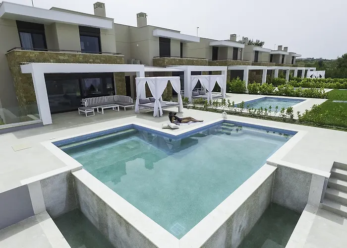 Bellevue Villas With Private Pool