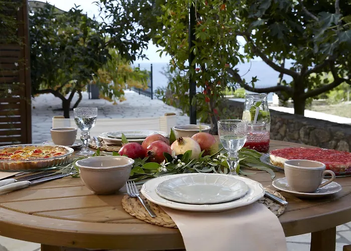 Avra Private Suites