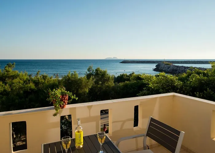 Golden Sun Apartments