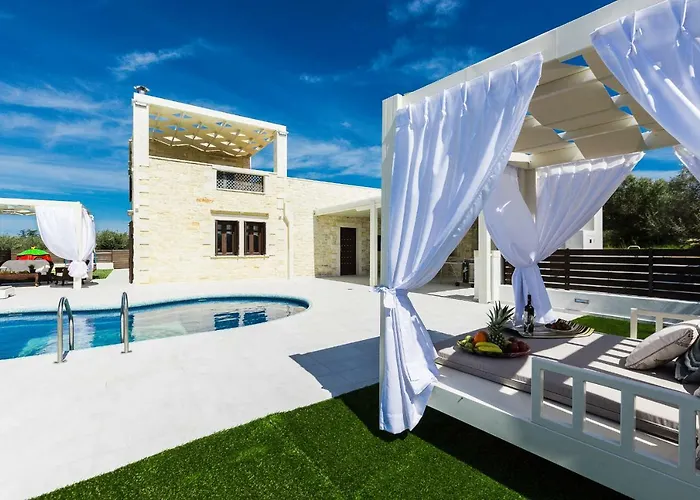 Caramel Villa, With 40M2 Pool & Spa Whirlpool, By Thinkvilla