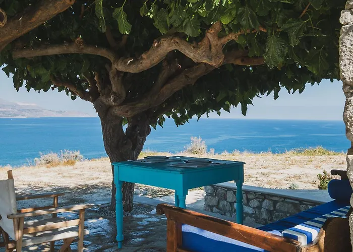 Karavos View - An Artists\' Hideaway Paradise