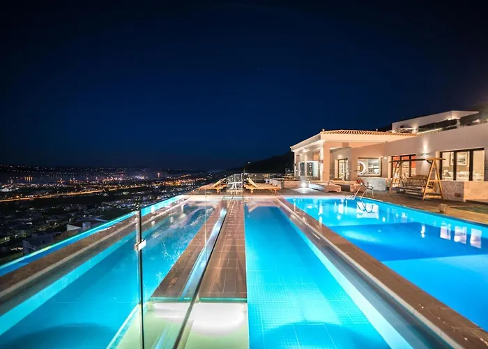 Villa Kedria With A Panoramic Ocean View