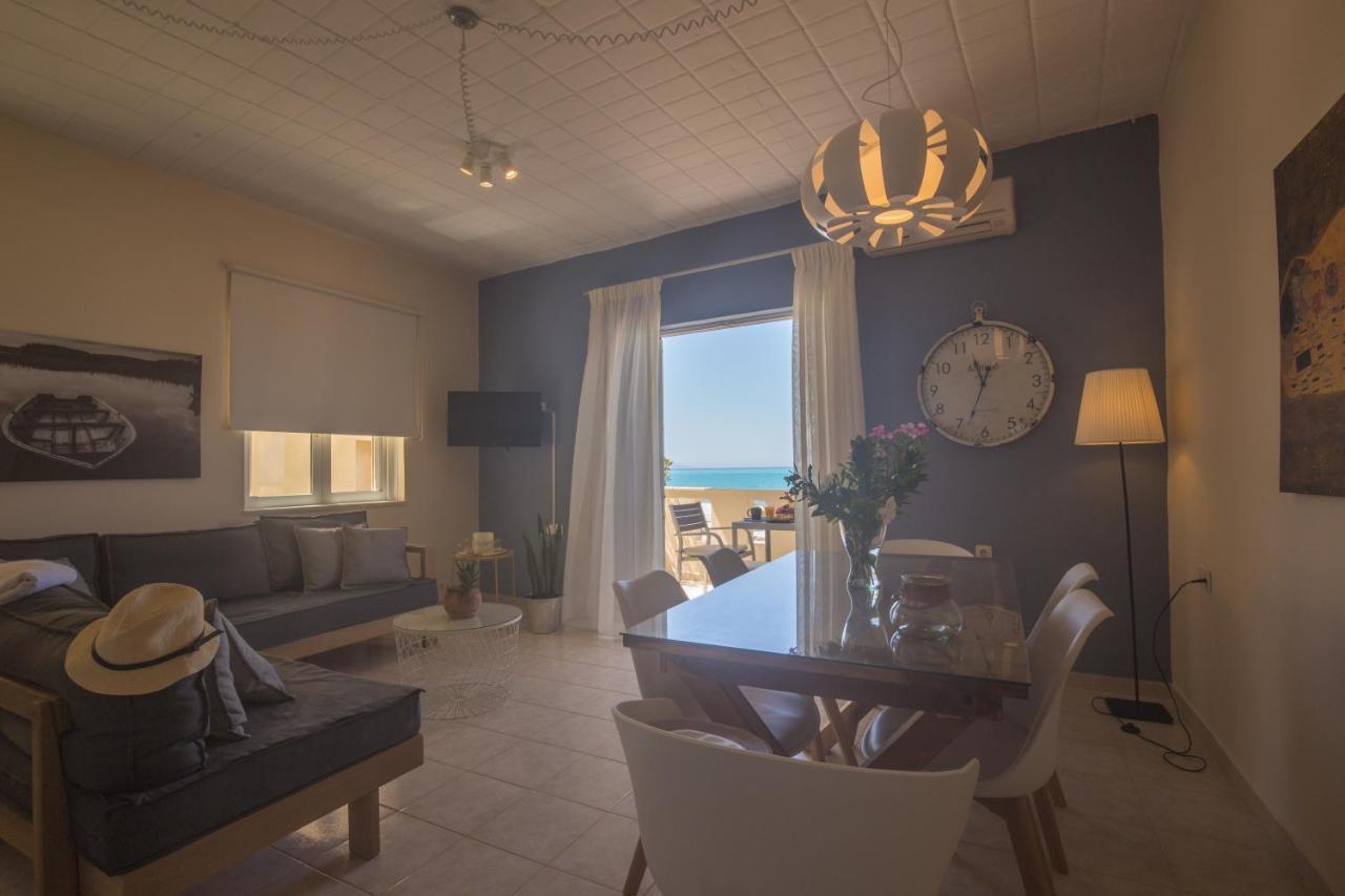 Golden Sun Apartment *