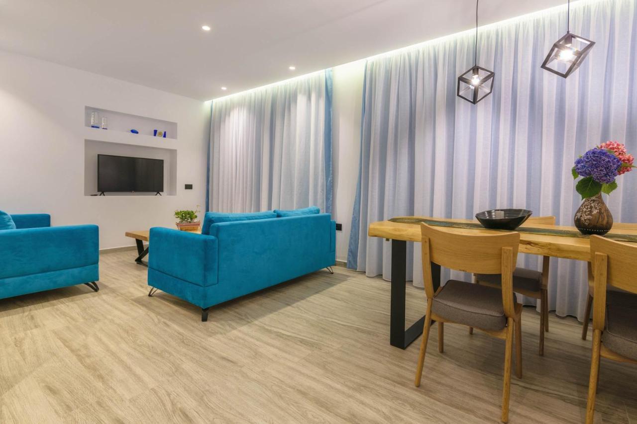 Akea Villa *