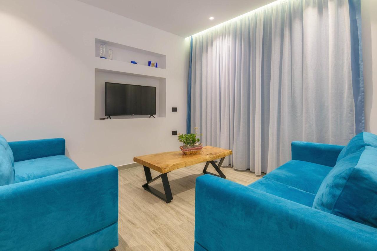 Akea Villa *