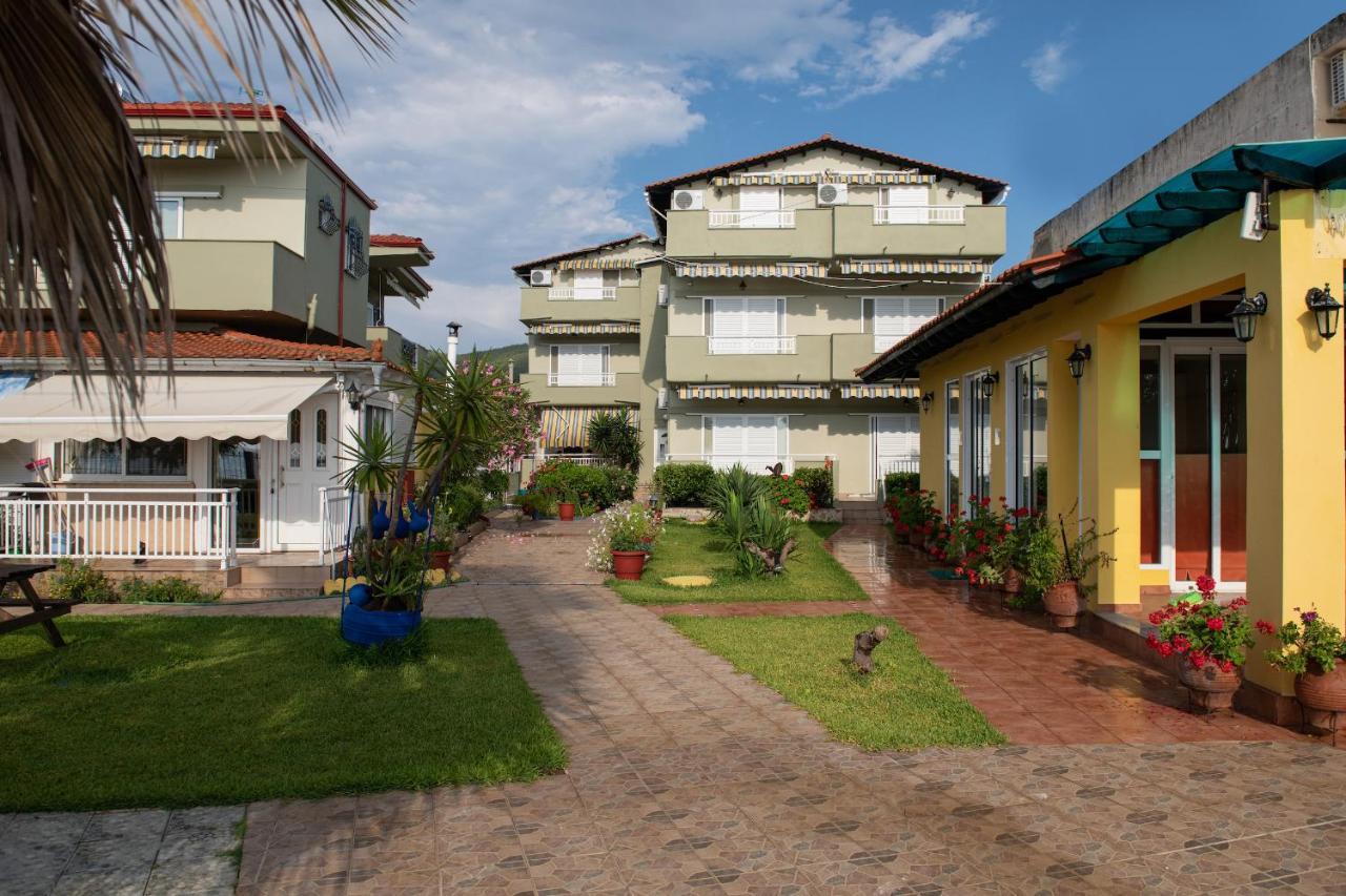 Apartment Studios Castro Toroni