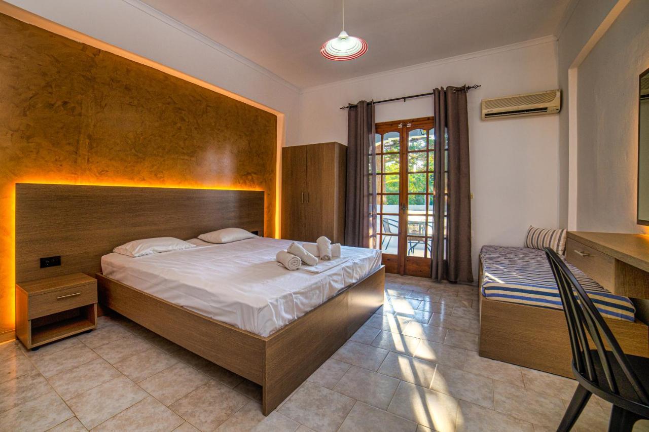 Amarylis Beachfront Studios *