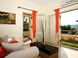 Hotel Myrsini Listaros