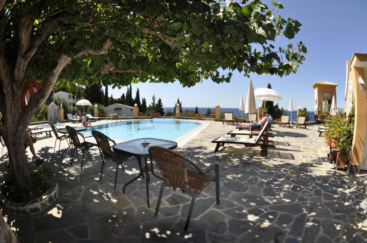 Dina's Paradise Resort Agios Gordios (Corfu)
