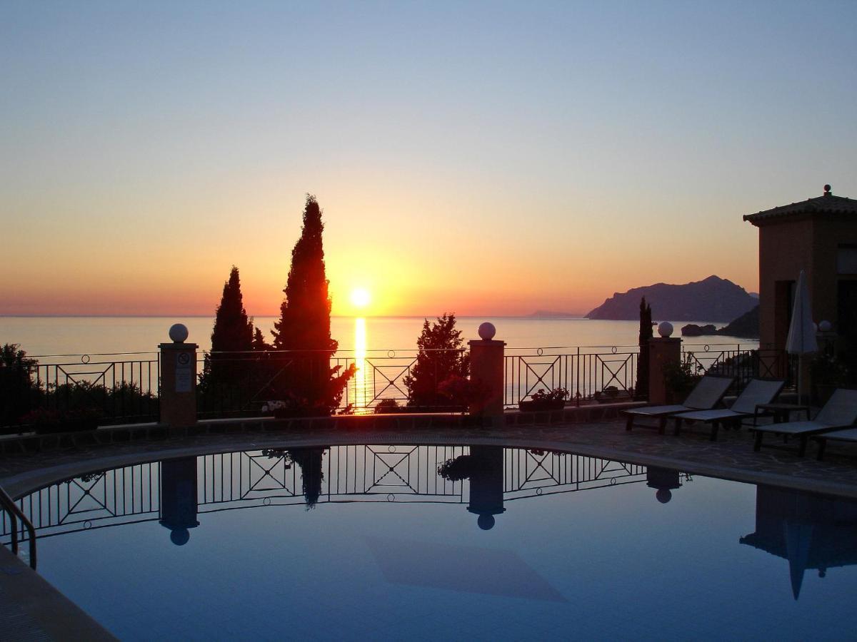 Dina's Paradise Resort Agios Gordios (Corfu)