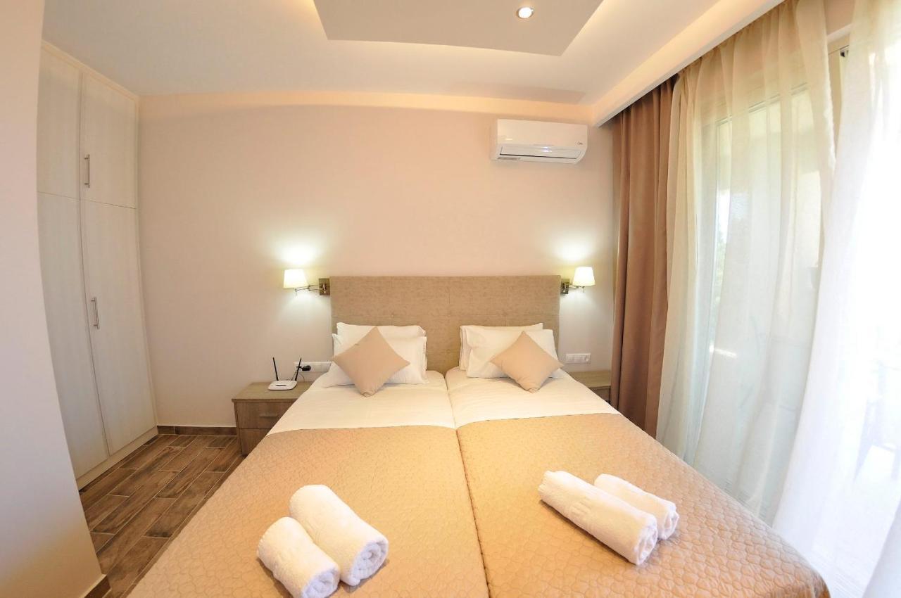 Dina's Paradise Resort 2*