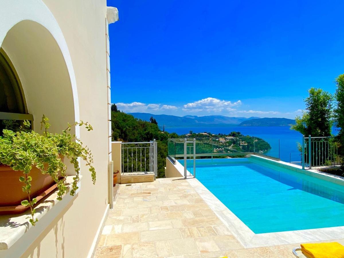 Villa Luxury With Heatable Private Pool By Dadovillas Kalami (Corfu)