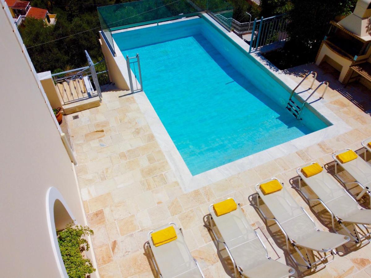 Luxury With Heatable Private Pool By Dadovillas Villa