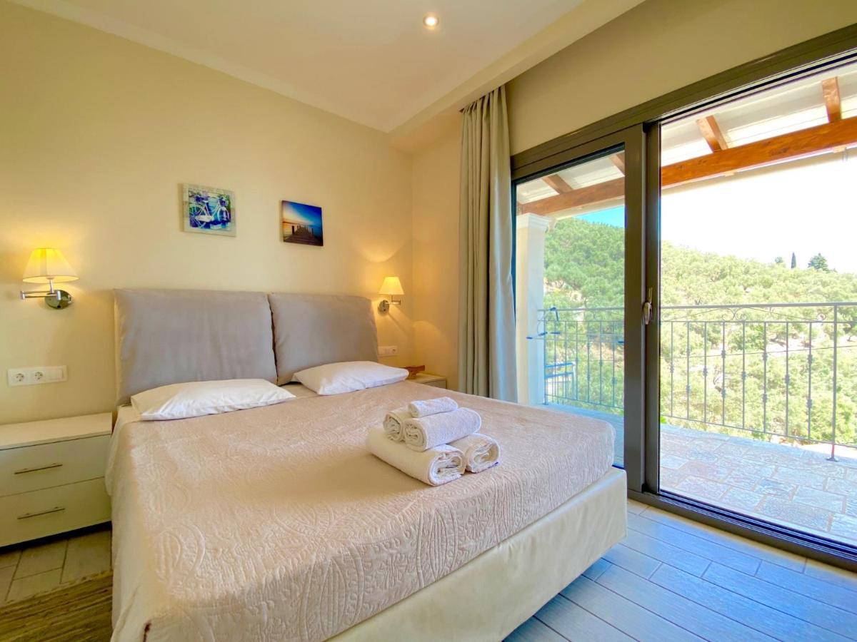 Luxury With Heatable Private Pool By Dadovillas Kalami (Corfu)