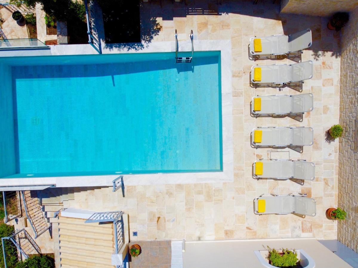 Luxury With Heatable Private Pool By Dadovillas