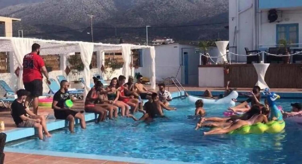Babalogo Mit Pool Nahe Kreta 3*