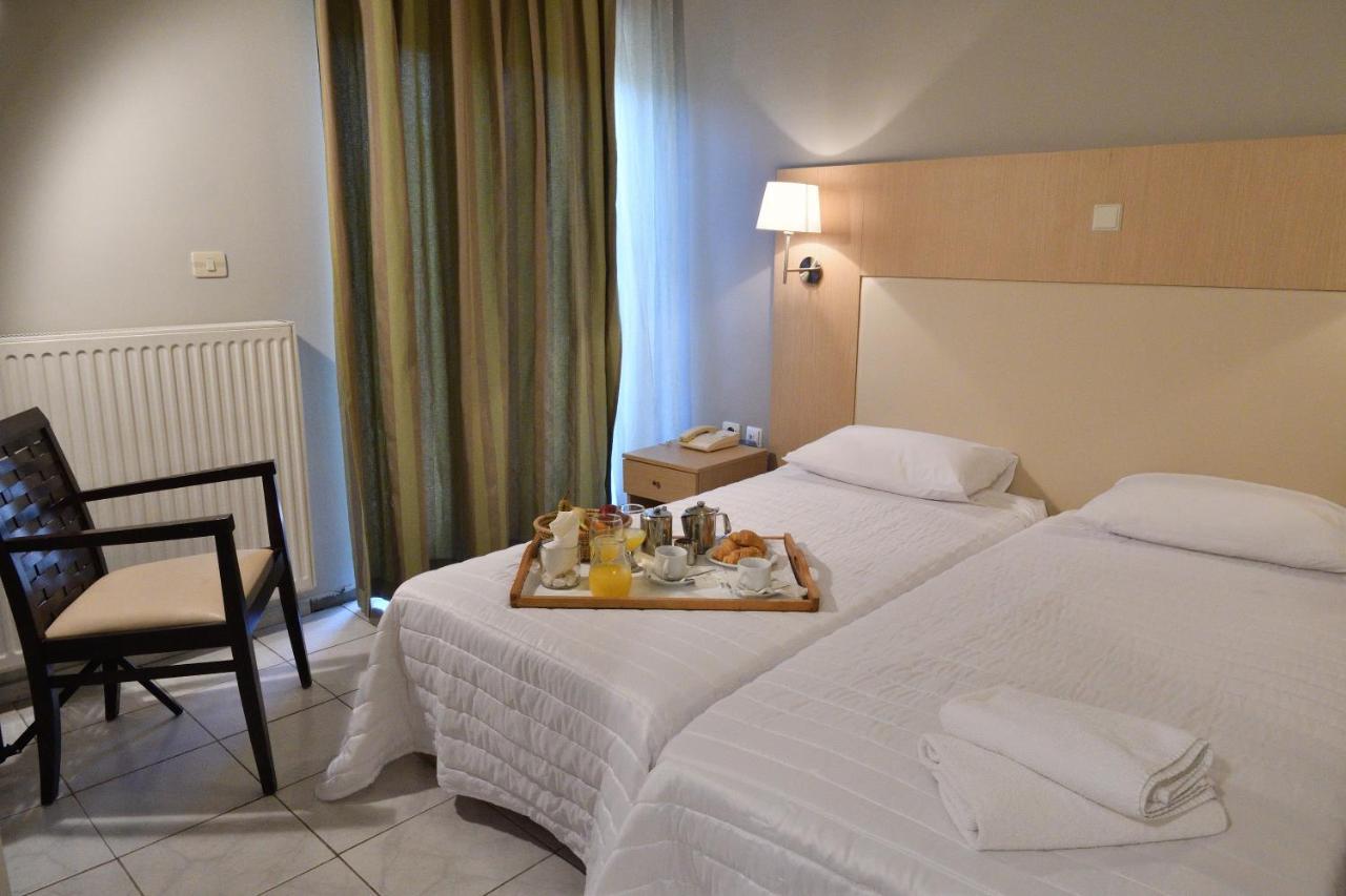 Four Seasons Hotel 3*