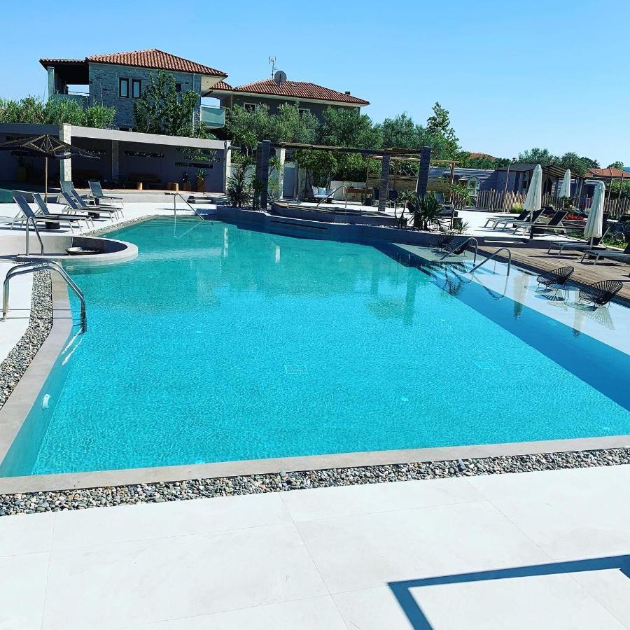 Nostos Hotel 2*