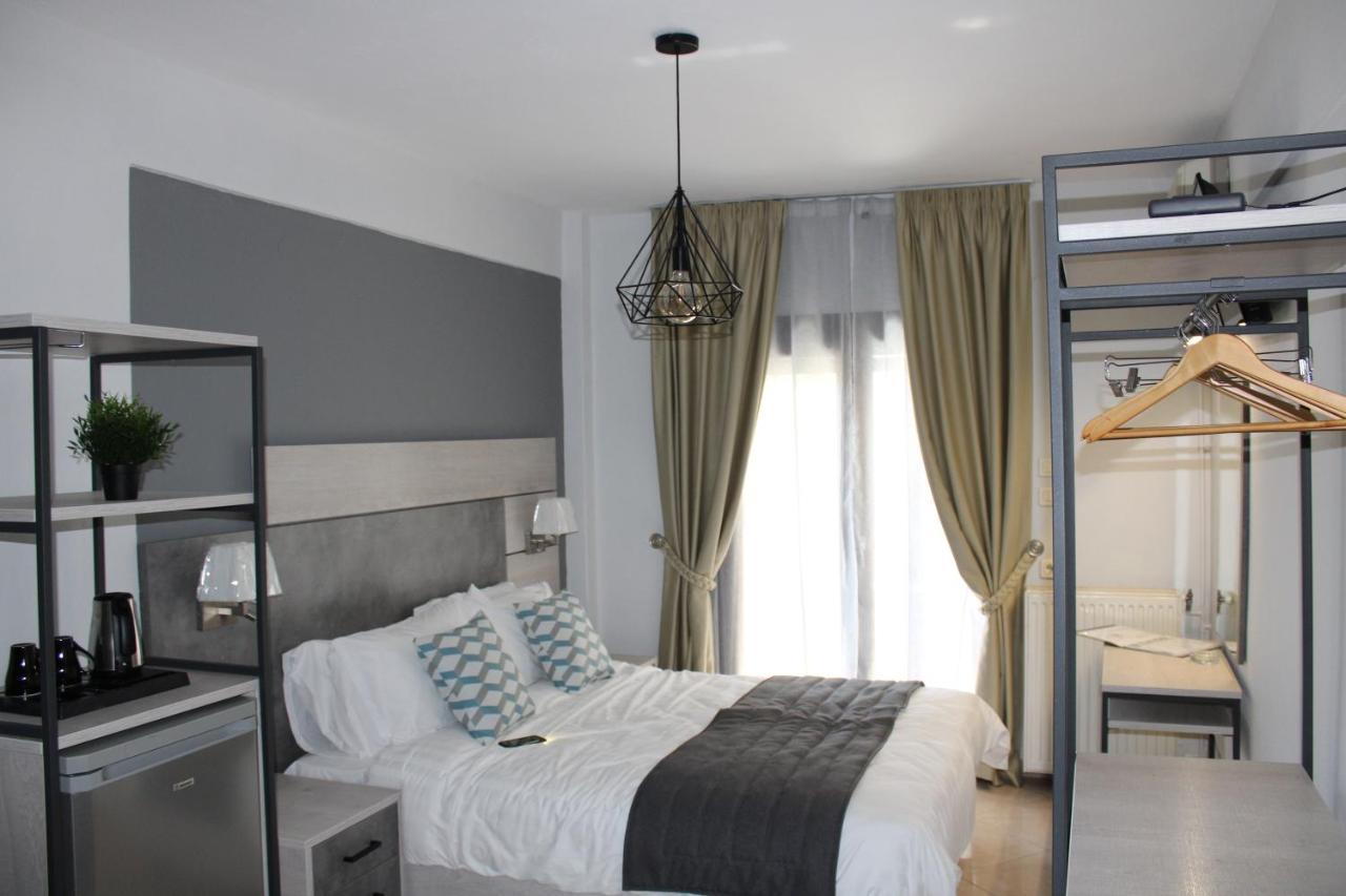 Hotel Meliton & By The