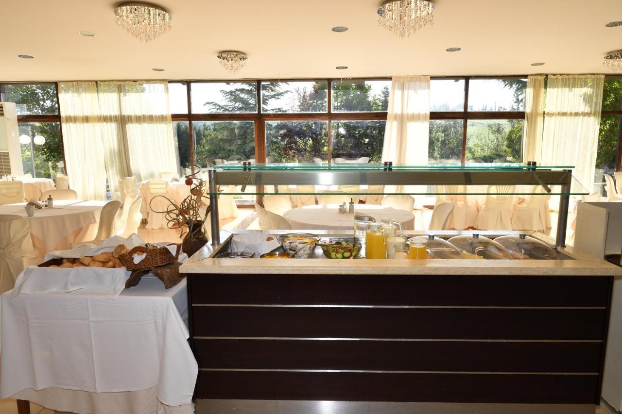 Four Seasons Hotel