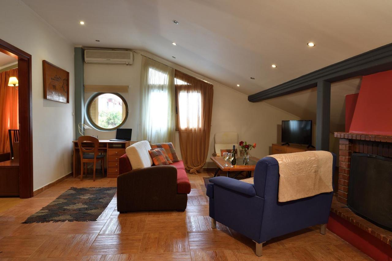 Four Seasons 3* Trilofo (Thessaloniki)