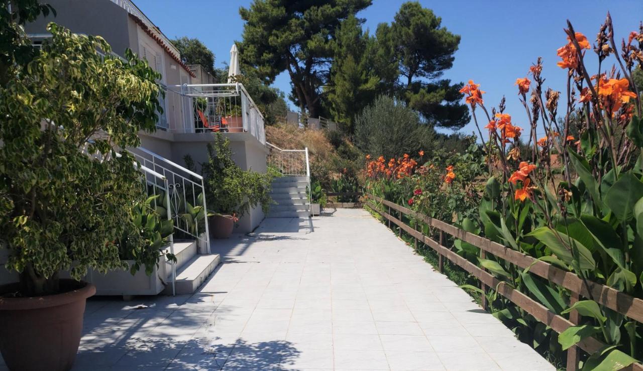 Malibu & Apartment *