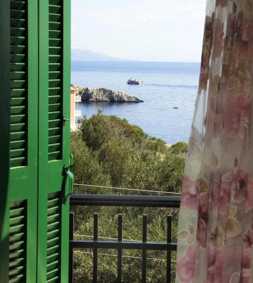 Fexulis & Apartment Agios Nikolaos (Zakynthos)