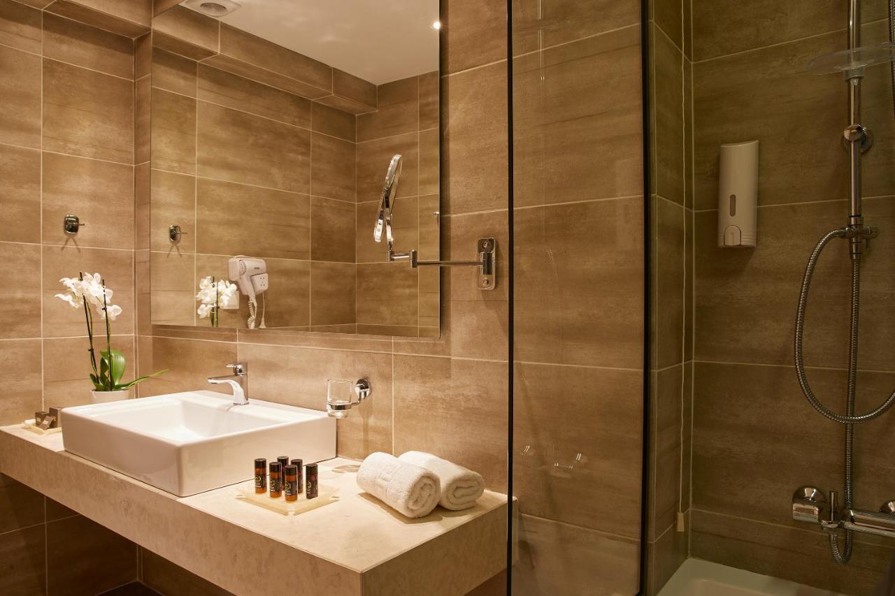 Hotel Delfinia 4*