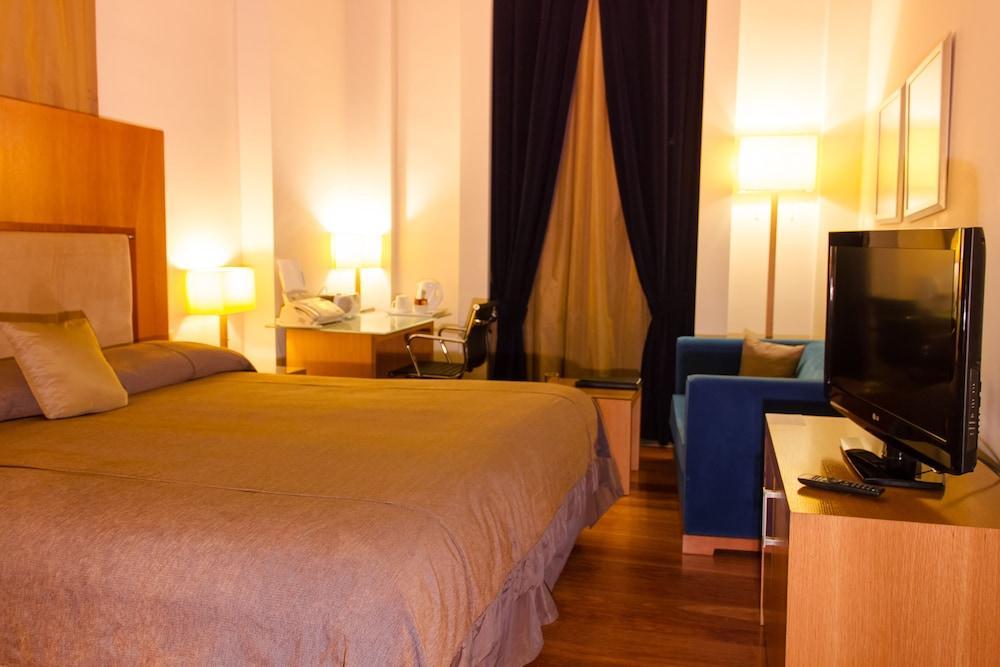 Hotel Gdm Megaron, Historical Monument