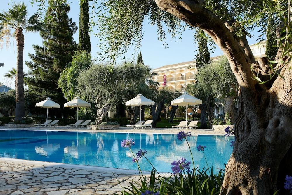 Delfinia Hotel Moraitika