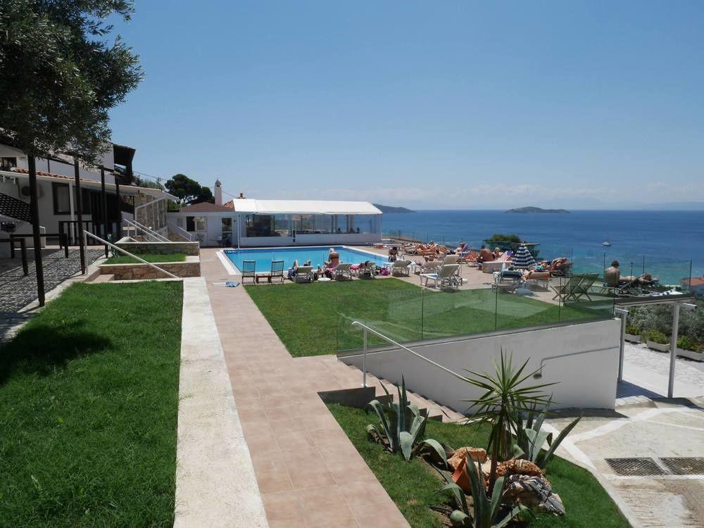 Rene Skiathos Town