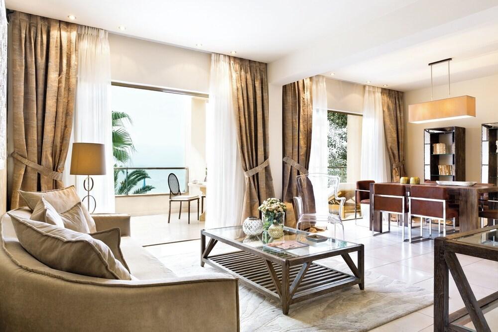 Hotel Sani Asterias 5*