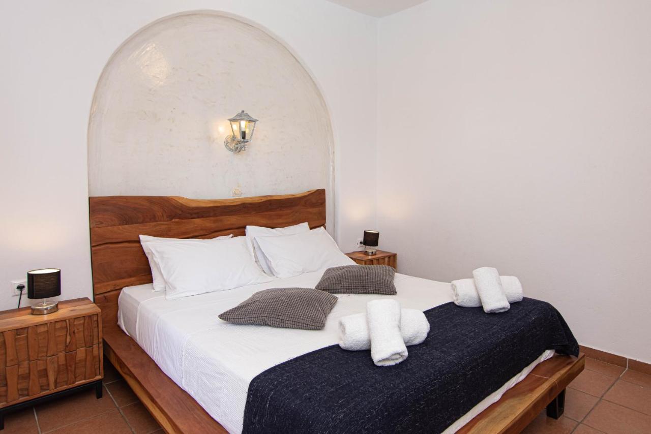 Peristeronas Village 3*