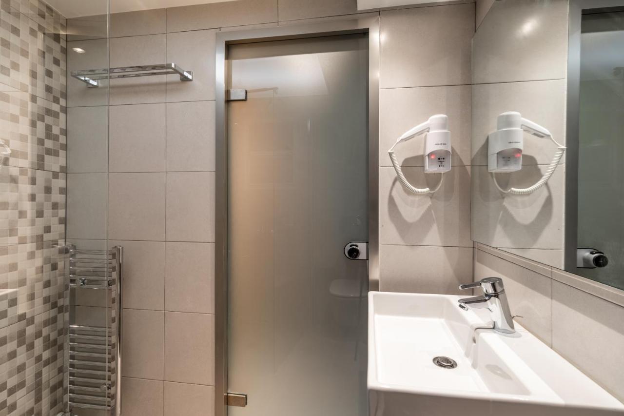 Xenophon Hotel 4*
