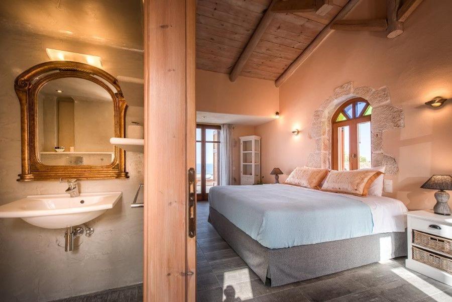 Villa Luxury Leona 2 Bedrooms Agios Nikolaos