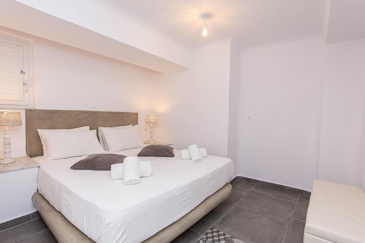 Peristeronas Village Hotel