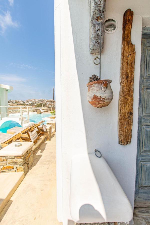 Peristeronas Village Hotel 3*